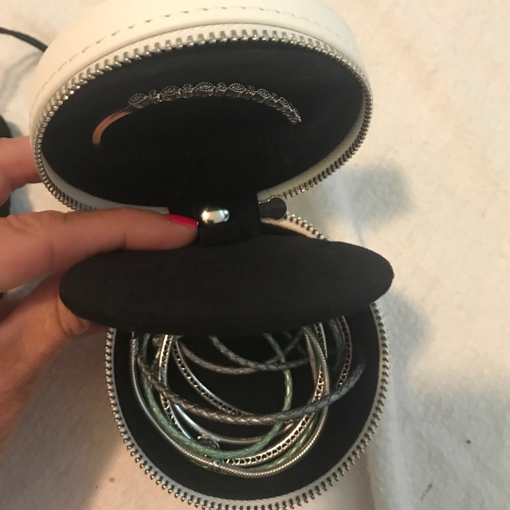 Pandora travel jewelry box